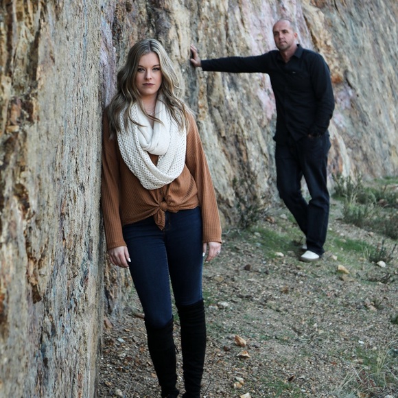 Meet your Posher, Joelle - Picture 1 of 1